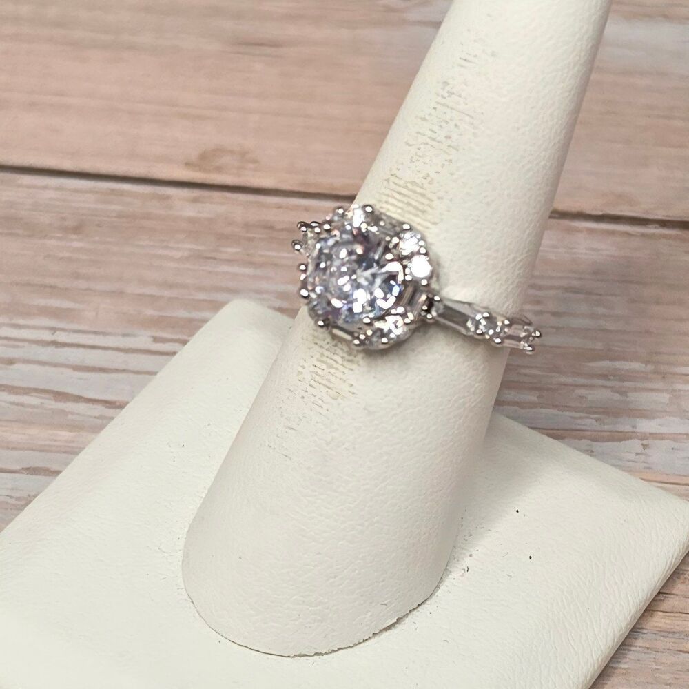 New! Size 7 Ring - Picture 3 of 9